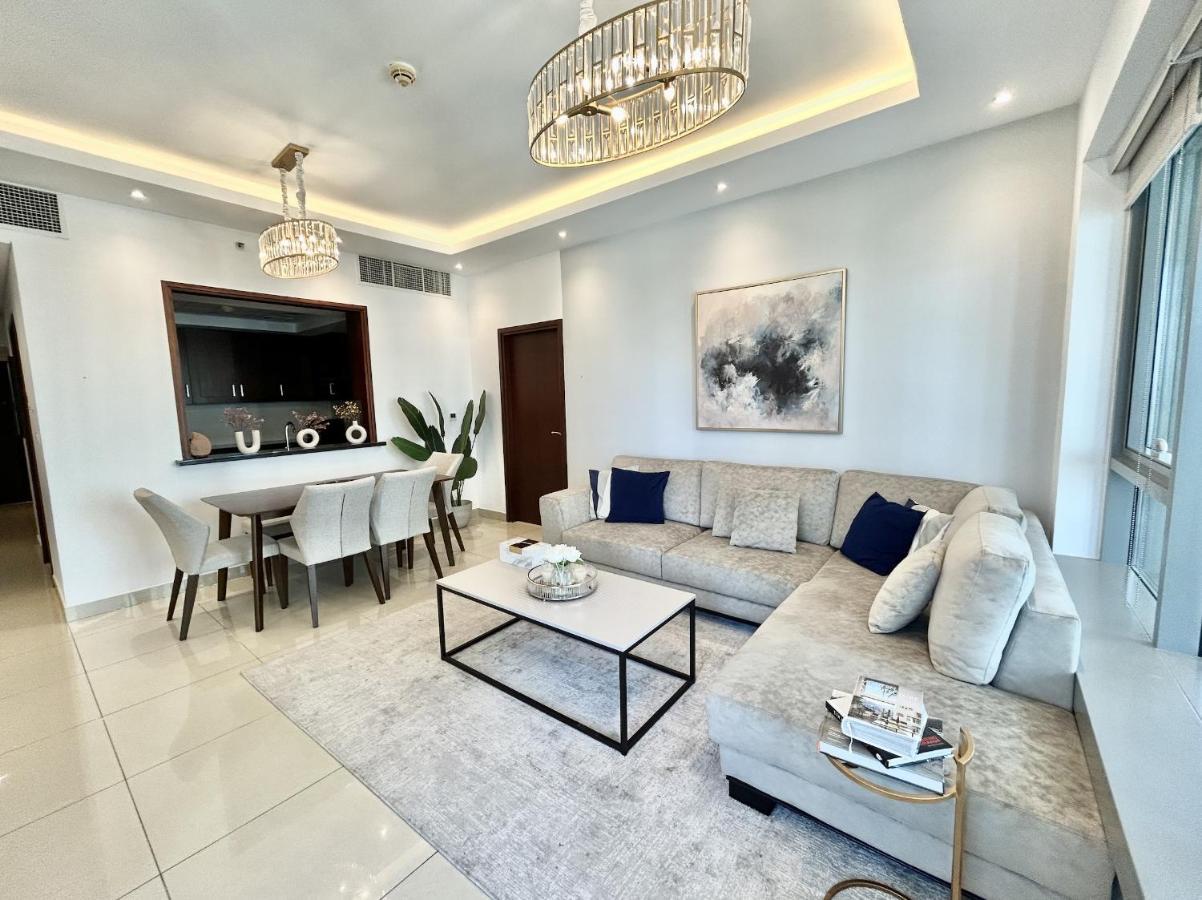 New! Luxury 3Bedroom With Spectacular Burj Views Downtown Дубай Екстериор снимка