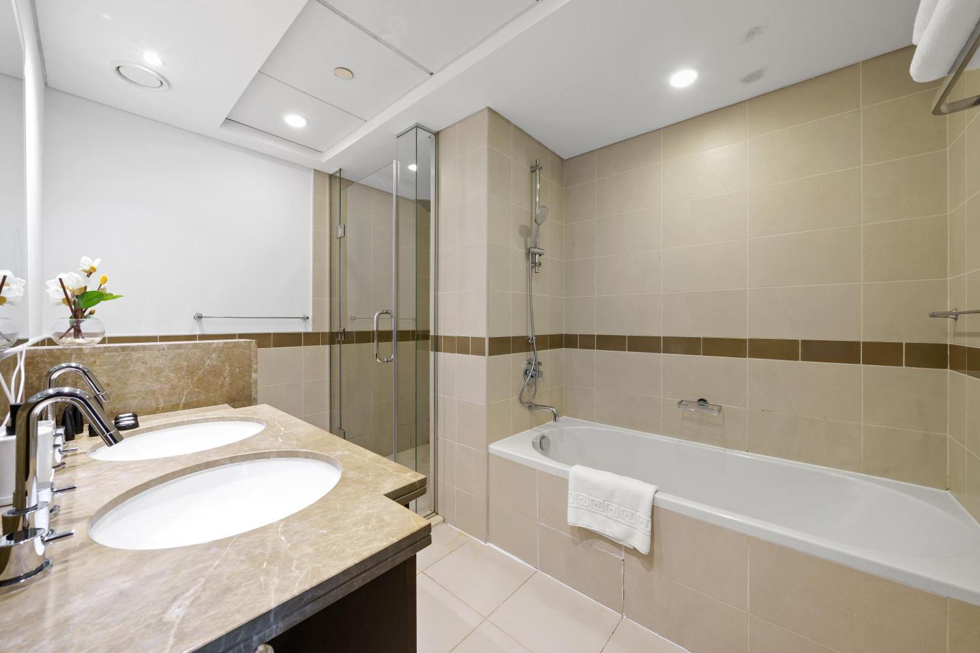 New! Luxury 3Bedroom With Spectacular Burj Views Downtown Дубай Екстериор снимка