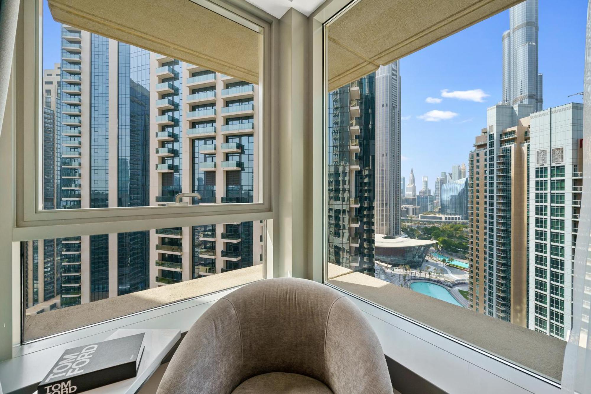 New! Luxury 3Bedroom With Spectacular Burj Views Downtown Дубай Екстериор снимка